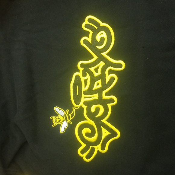 Limited Edition Sohiyo custom embroidered hoodie - Picture 7 of 8